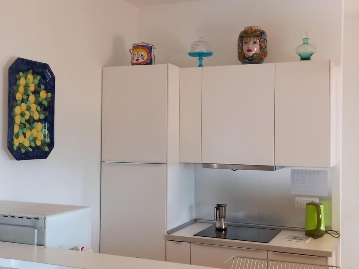 White Lotus Apartment ตาออร์มินา ภายนอก รูปภาพ